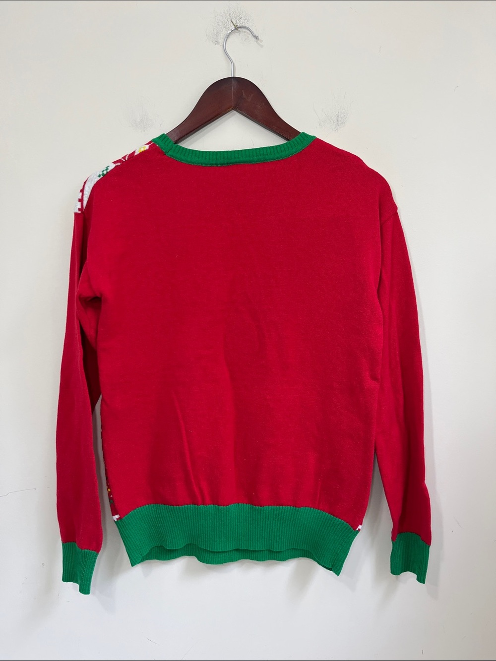 Disney Women's Long Sleeve Christmas Sweater Size Medium - Picture 3 of 7